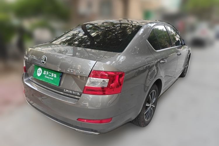 Used Skoda Octavia 2017 1.6L Automatic Smart Drive Edition Rear Right 45 Deg
