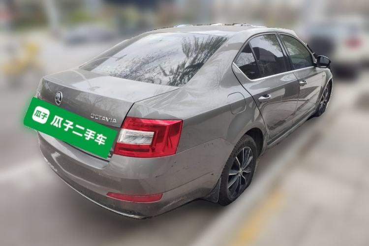 Used Skoda Octavia 2017 1.6L Manual Smart Drive Edition Rear Right 45 Deg