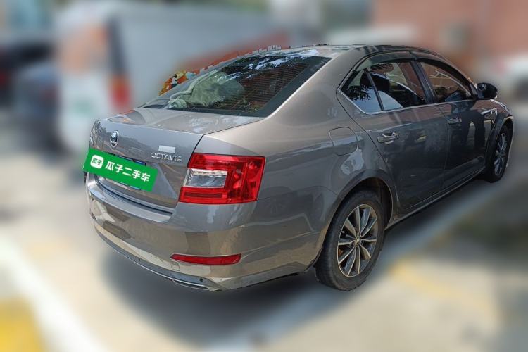 Used Skoda Octavia 2017 1.6L Automatic Chuanxing Edition Rear Right 45 Deg