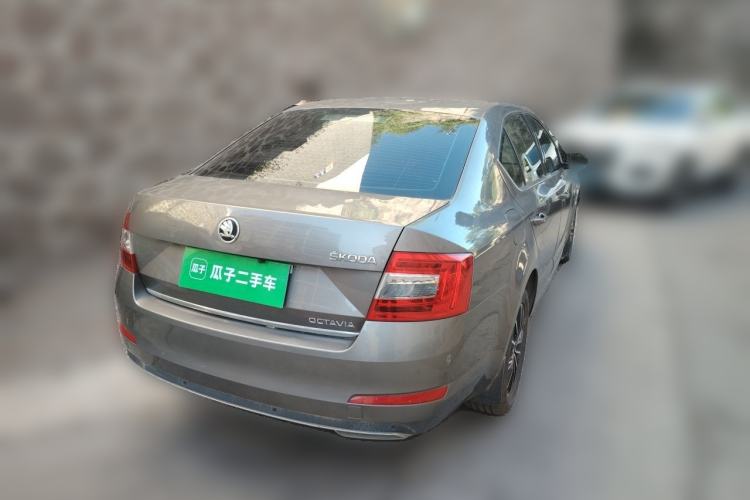 Used Skoda Octavia 2017 1.6L Automatic Smart Drive Edition Rear Right 45 Deg