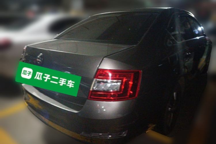 Used Skoda Octavia 2017 1.6L Automatic Chuanxing Edition Rear Right 45 Deg