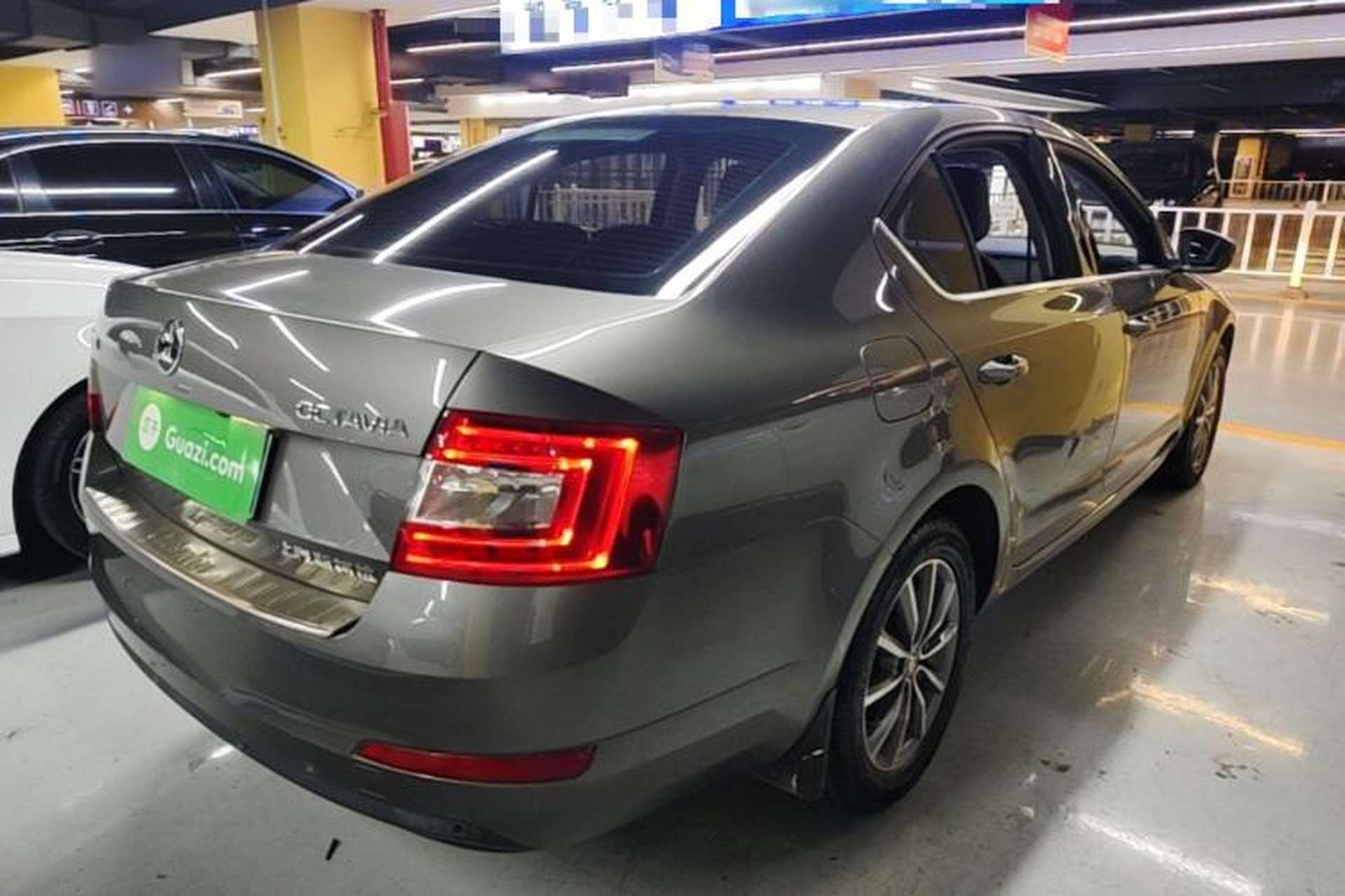 Used Skoda Octavia 2017 Classic Model 1.6L Manual Comfort Edition Rear Right 45 Deg