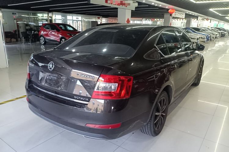 Used Skoda Octavia 2017 1.6L Automatic Smart Drive Edition Rear Right 45 Deg
