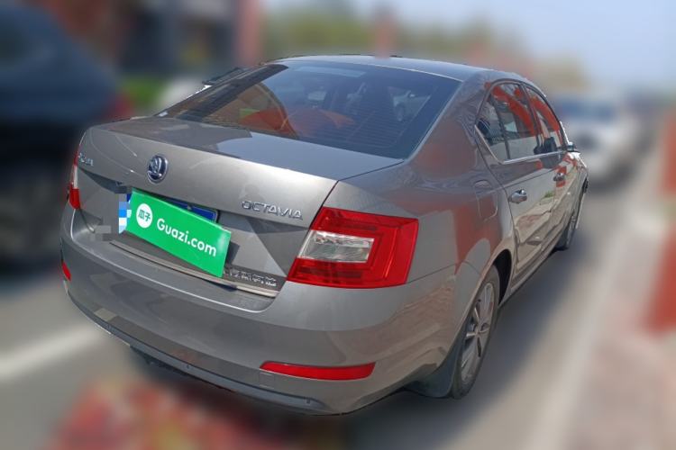 Used Skoda Octavia 2017 1.6L Automatic Chuanxing Edition Rear Right 45 Deg