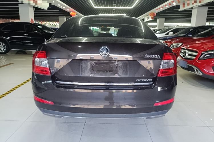 Used Skoda Octavia 2017 1.6L Automatic Smart Drive Edition Rear