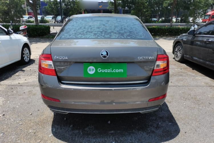 Used Skoda Octavia 2017 1.6L Automatic Smart Drive Edition Rear