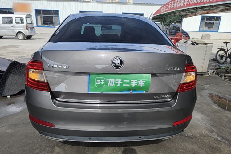 Used Skoda Octavia 2017 1.6L Automatic Smart Drive Edition Rear
