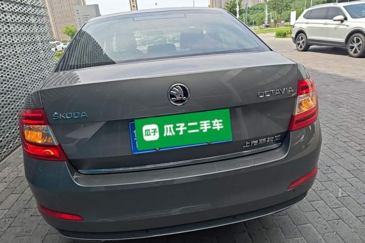 Used Skoda Octavia 2017 1.6L Automatic Smart Drive Edition Rear