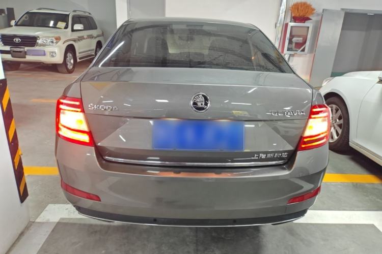 Used Skoda Octavia 2017 1.6L Automatic Smart Drive Edition Rear