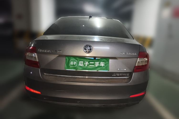 Used Skoda Octavia 2017 Classic Model 1.6L Manual Comfort Edition Rear