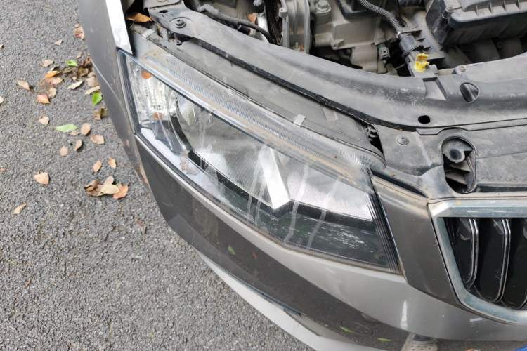 Used Skoda Octavia 2017 1.6L Automatic Chuanxing Edition Right Front Headlight