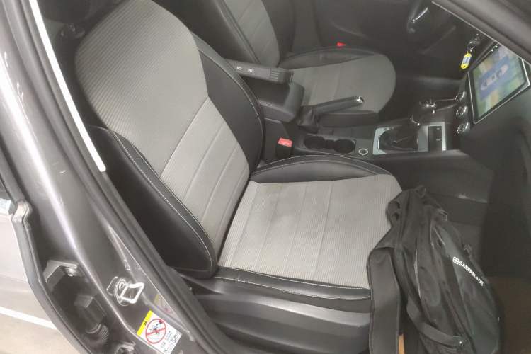 Used Skoda Octavia 2017 1.6L Automatic Chuanxing Edition Right Front Seat