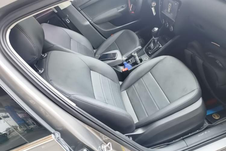 Used Skoda Octavia 2017 Classic Model 1.6L Automatic Comfort Edition Right Front Seat
