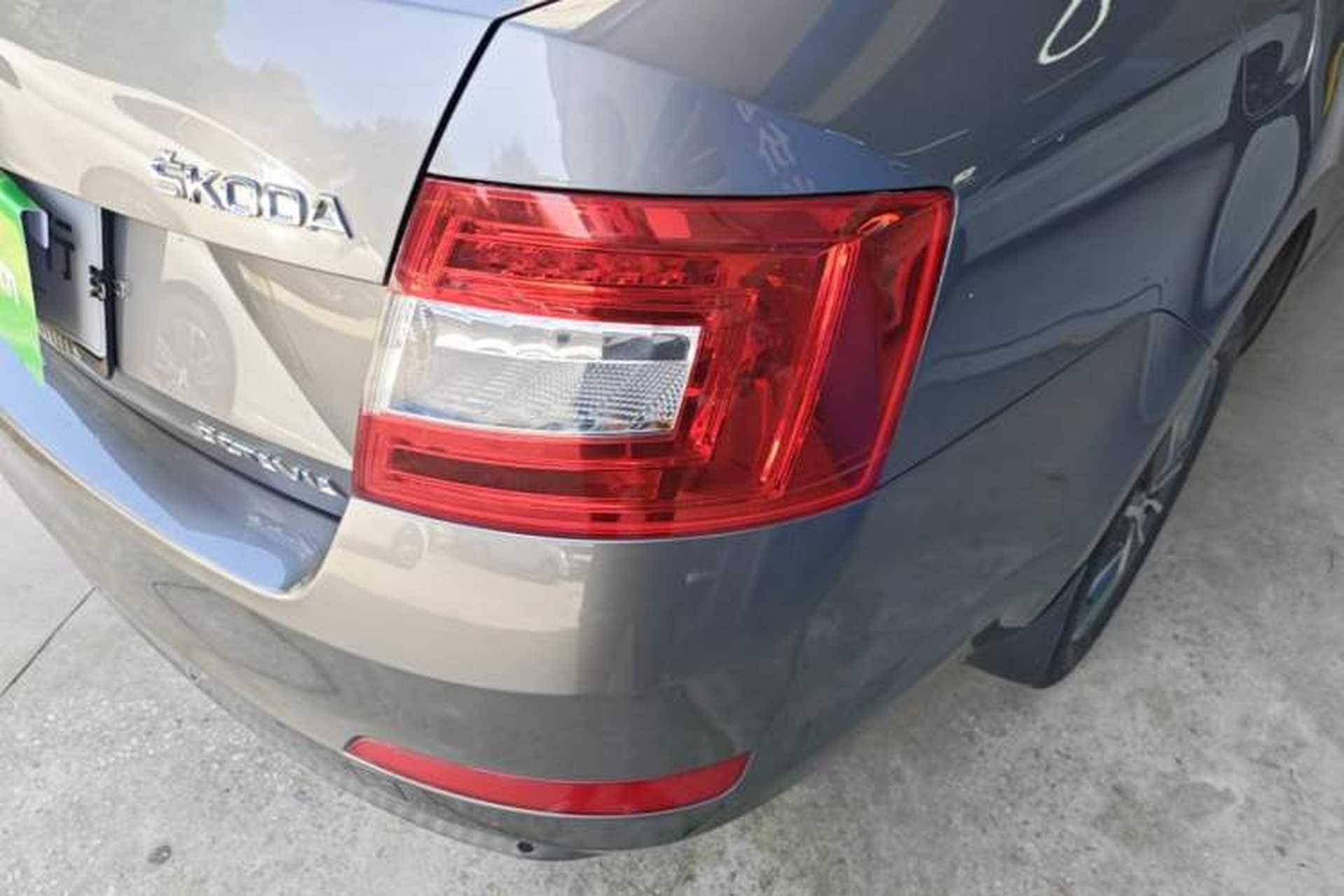 Used Skoda Octavia 2017 1.6L Automatic Chuanxing Edition Right Rear Taillight
