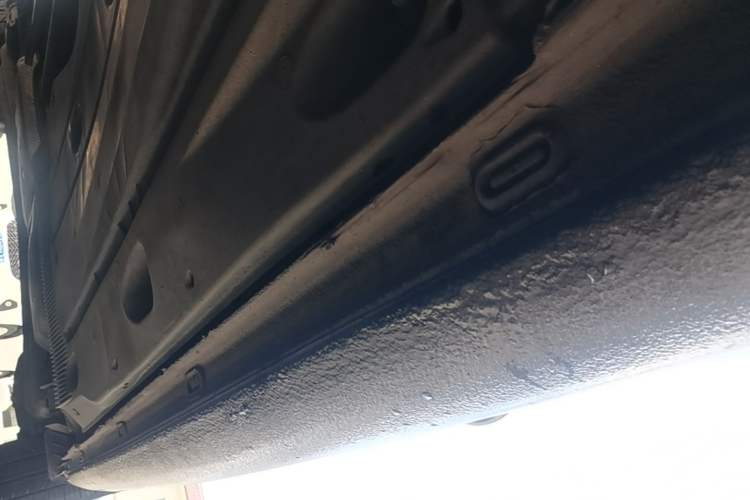 Used Skoda Octavia 2017 1.6L Automatic Smart Drive Edition Right Side Sill