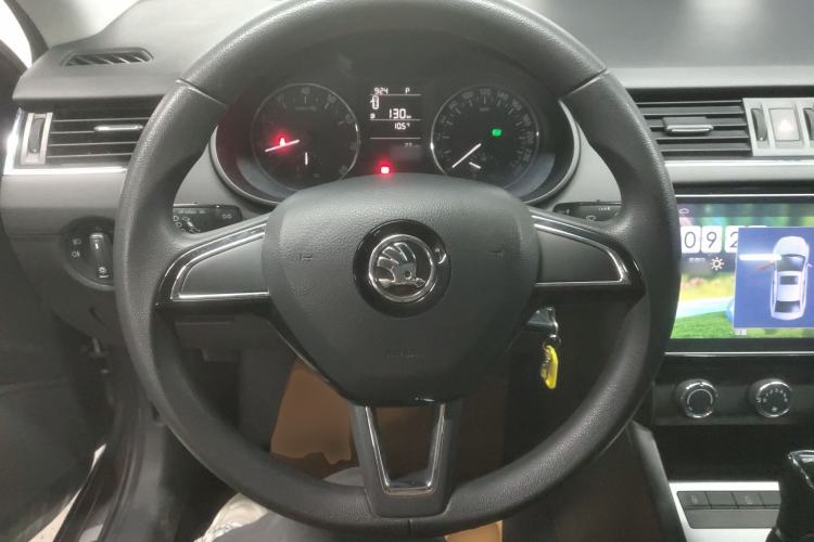 Used Skoda Octavia 2017 1.6L Automatic Chuanxing Edition Steering Wheel