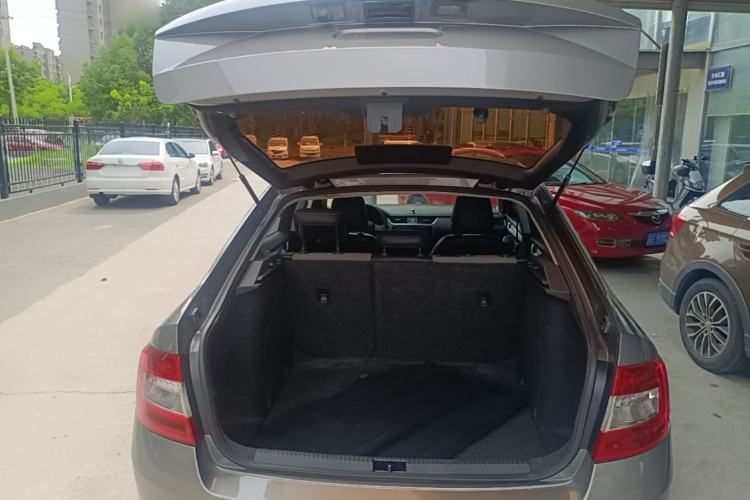 Used Skoda Octavia 2017 1.6L Automatic Chuanxing Edition Trunk
