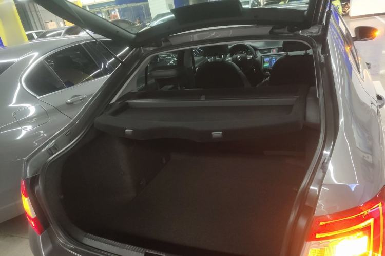 Used Skoda Octavia 2017 1.6L Automatic Chuanxing Edition Trunk