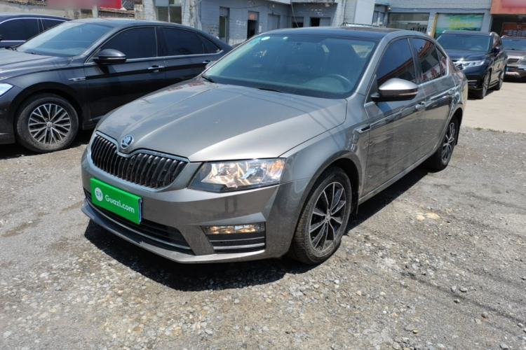Gebrauchter Skoda Octavia 2017 1.6L Automatic Smart Drive Edition Guazi used car, China used car export, Used car for sale, Used  cars, Cheapest cars for sale