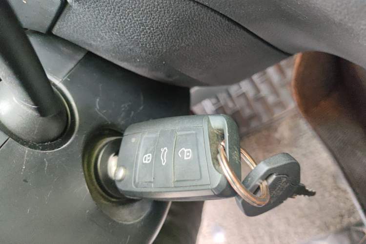 Used Skoda Octavia 2017 1.6L Automatic Smart Drive Edition Vehicle Key