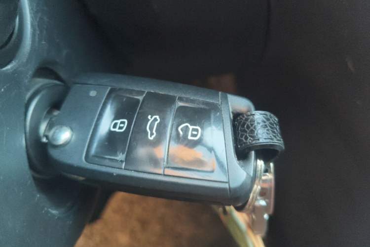 Used Skoda Octavia 2017 1.6L Automatic Chuanxing Edition Vehicle Key