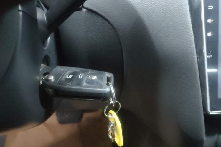 Used Skoda Octavia 2017 1.6L Automatic Chuanxing Edition Vehicle Key