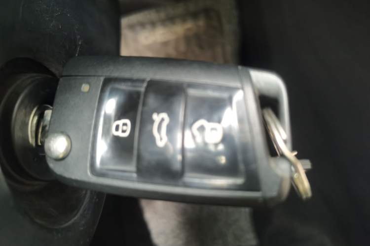 Used Skoda Octavia 2017 1.6L Automatic Chuanxing Edition Vehicle Key