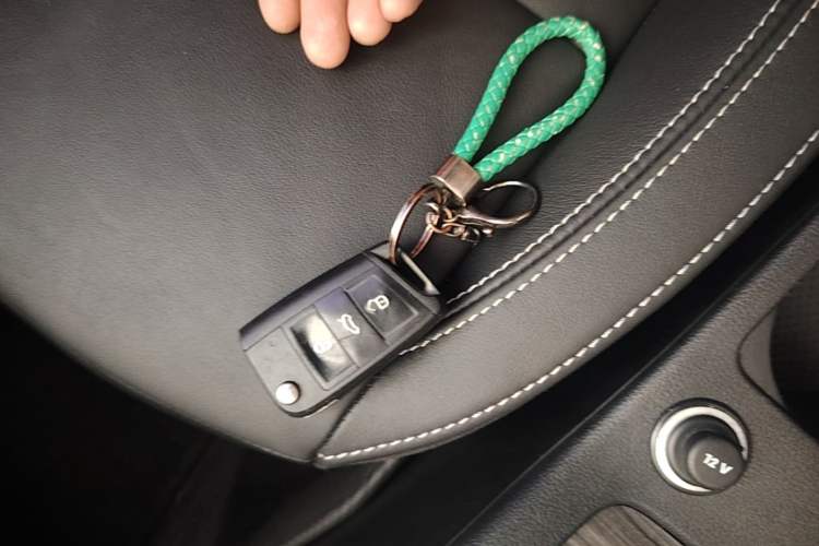 Used Skoda Octavia 2017 1.6L Automatic Smart Drive Edition Vehicle Key