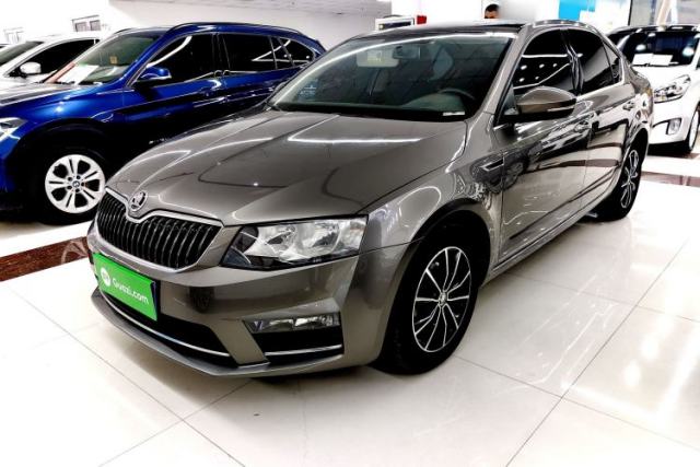Used Skoda Octavia 2017 1.6L Automatic Smart Drive Edition