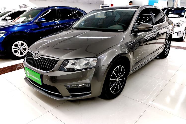 Used Skoda Octavia 2017 1.6L Automatic Smart Drive Edition Guazi used car, China used car export, Used car for sale, Used cars, Cheapest cars for sale