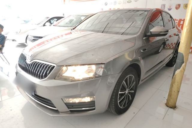 Used Skoda Octavia 2017 1.6L Automatic Smart Drive Edition