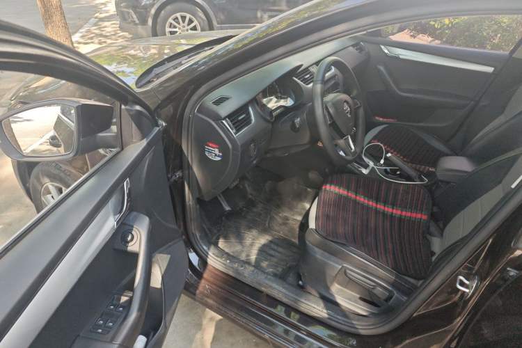 Used Skoda Octavia 2017 1.6L Automatic Chuanxing Edition Driver Seat