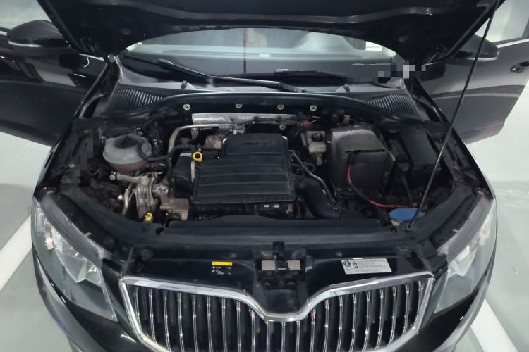 Used Skoda Octavia 2017 1.6L Automatic Smart Drive Edition Engine Bay