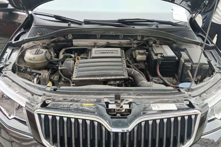Used Skoda Octavia 2017 1.6L Automatic Smart Drive Edition Engine Bay