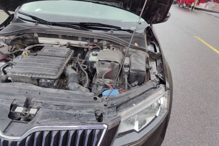 Used Skoda Octavia 2017 1.6L Manual Smart Drive Edition Engine Bay Left