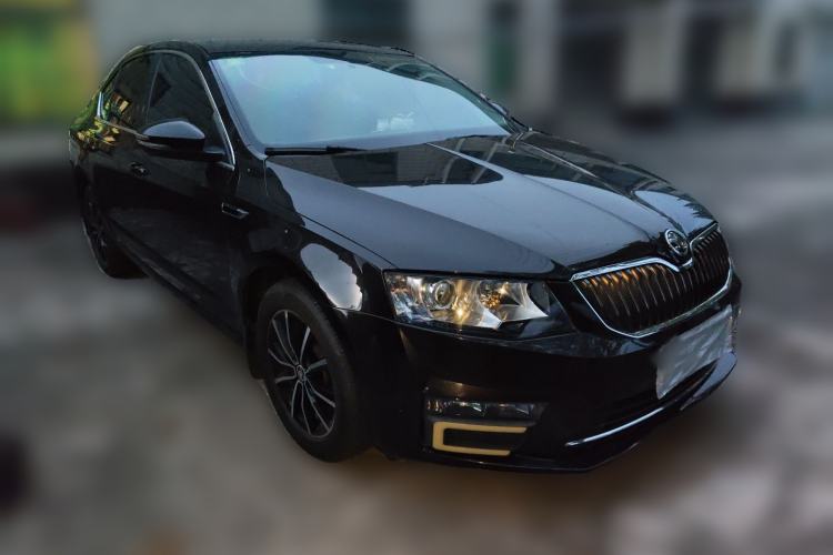 Used Skoda Octavia 2017 1.6L Manual Smart Drive Edition Front Right 45 Deg