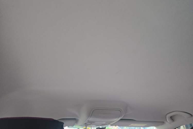 Used Skoda Octavia 2017 Classic Model 1.6L Automatic Comfort Edition Headliner