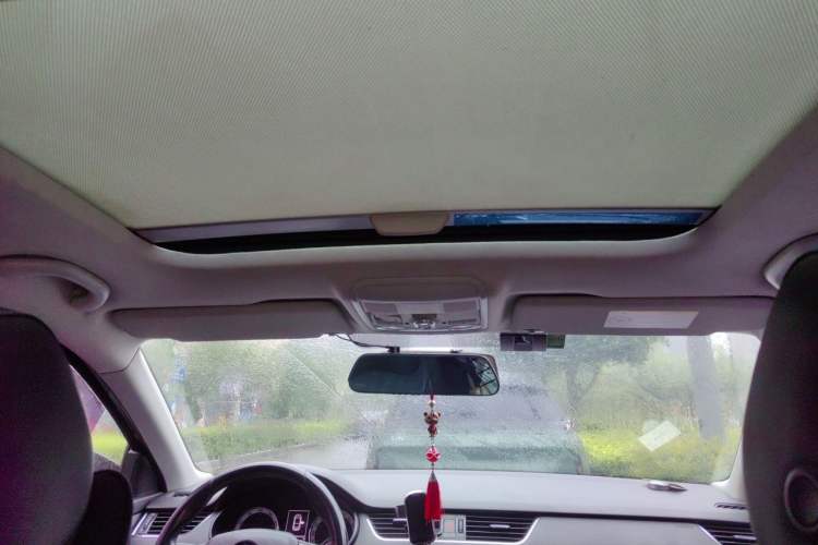 Used Skoda Octavia 2017 1.6L Manual Smart Drive Edition Headliner