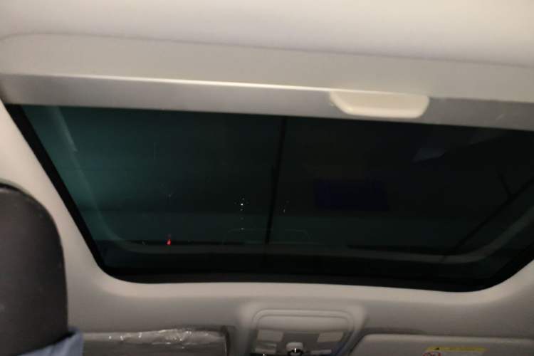 Used Skoda Octavia 2017 1.6L Automatic Smart Drive Edition Headliner