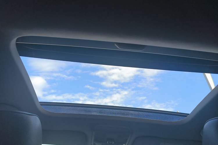 Used Skoda Octavia 2017 1.6L Manual Smart Drive Edition Headliner