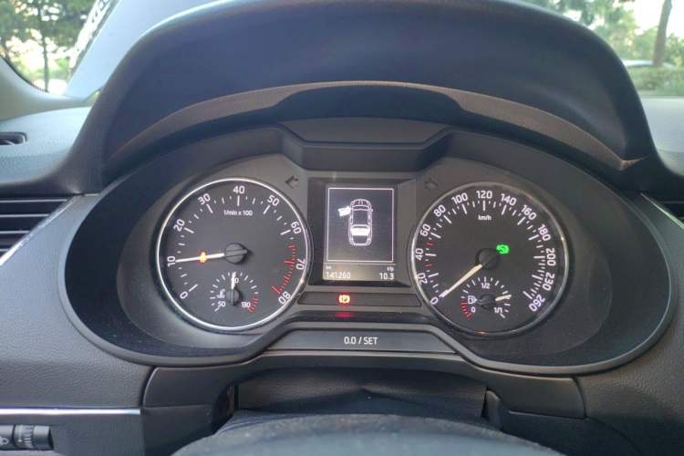 Used Skoda Octavia 2017 1.6L Automatic Chuanxing Edition Instrument Cluster