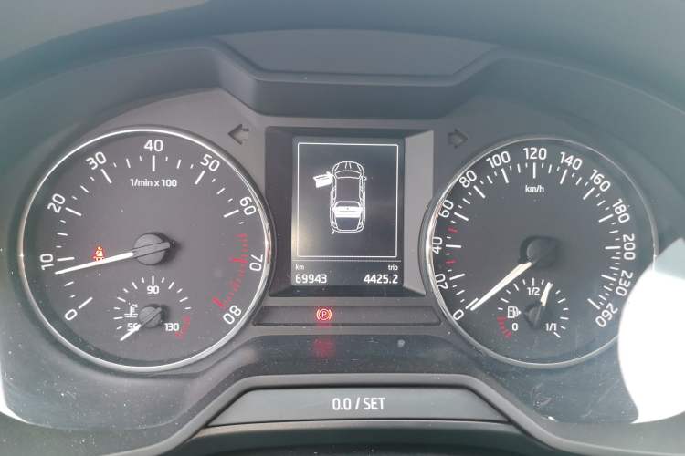 Used Skoda Octavia 2017 1.6L Manual Smart Drive Edition Instrument Cluster