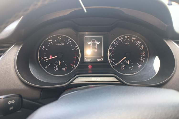 Used Skoda Octavia 2017 1.6L Manual Smart Drive Edition Instrument Cluster