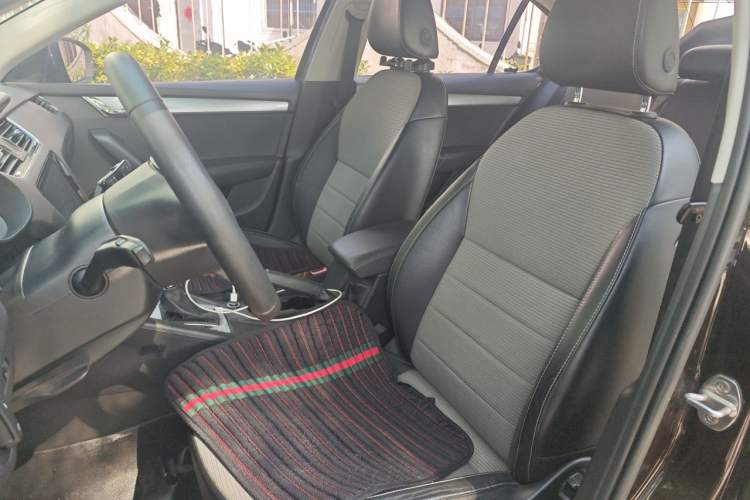 Used Skoda Octavia 2017 1.6L Automatic Chuanxing Edition Left Front Seat