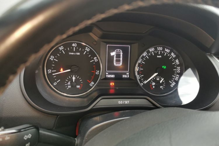 Used Skoda Octavia 2017 1.6L Automatic Smart Drive Edition Odometer Close Up