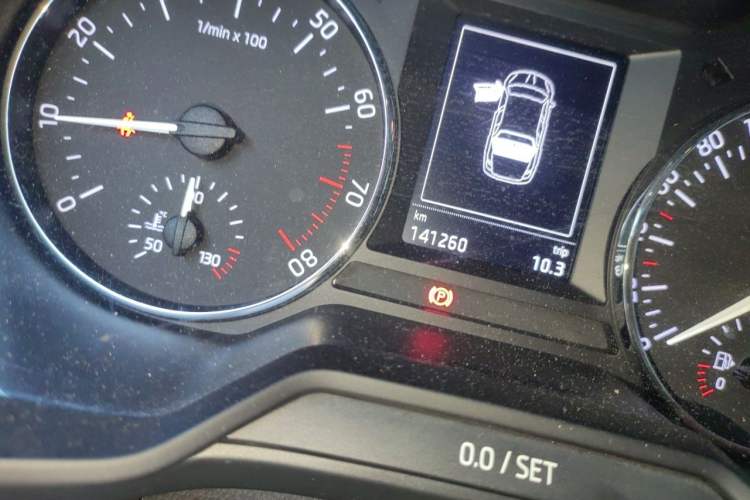 Used Skoda Octavia 2017 1.6L Automatic Chuanxing Edition Odometer Close Up