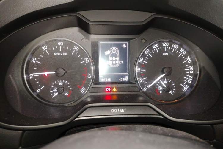 Used Skoda Octavia 2017 1.6L Automatic Smart Drive Edition Odometer Close Up