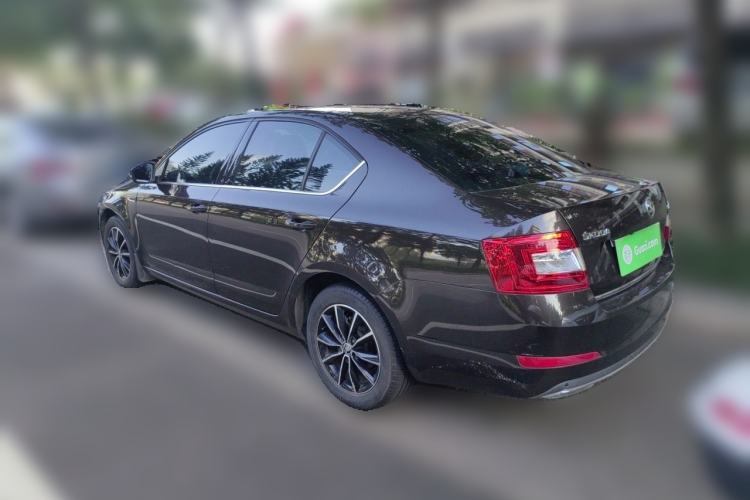 Used Skoda Octavia 2017 1.6L Automatic Chuanxing Edition Rear Left 45 Deg