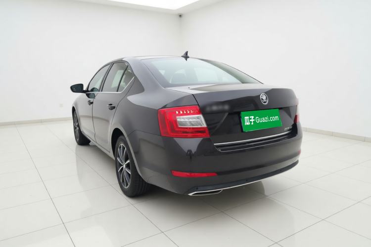 Used Skoda Octavia 2017 1.6L Manual Smart Drive Edition Rear Left 45 Deg