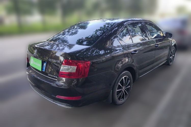 Used Skoda Octavia 2017 1.6L Automatic Chuanxing Edition Rear Right 45 Deg